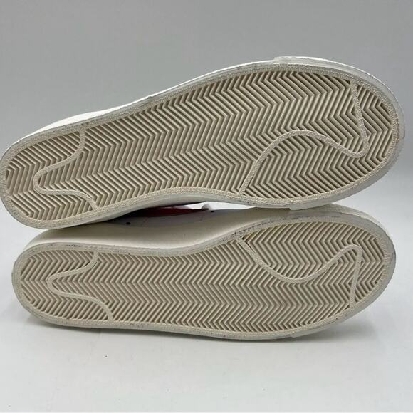 Nike Women's Sz 8 Blazer Mid '77 White Habanero Red Sail Sneakers CZ1055 101 - Picture 5 of 5